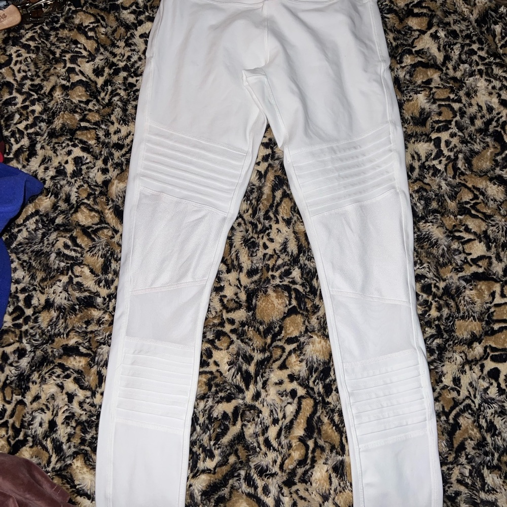 Mondetta White Activewear Leggings